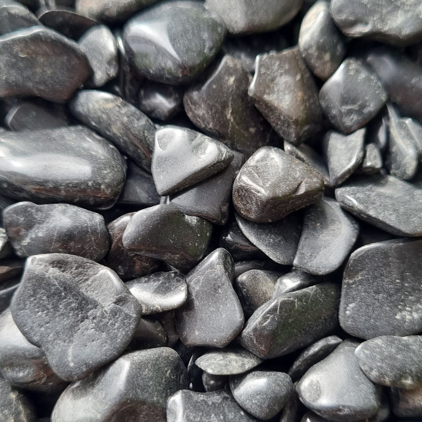 Black Agate Crystal Chips - Sparrow and Fox