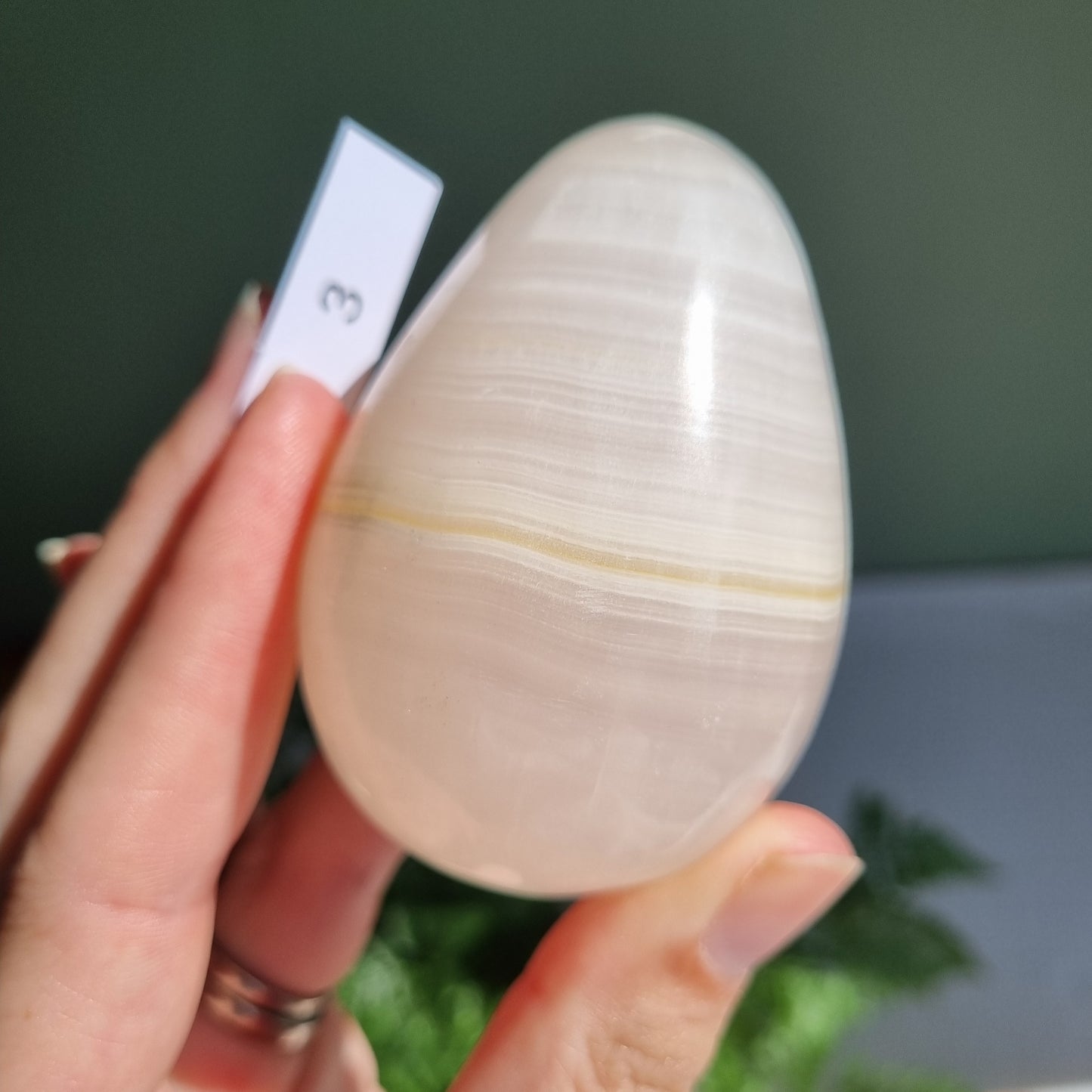 Mangano Calcite Egg
