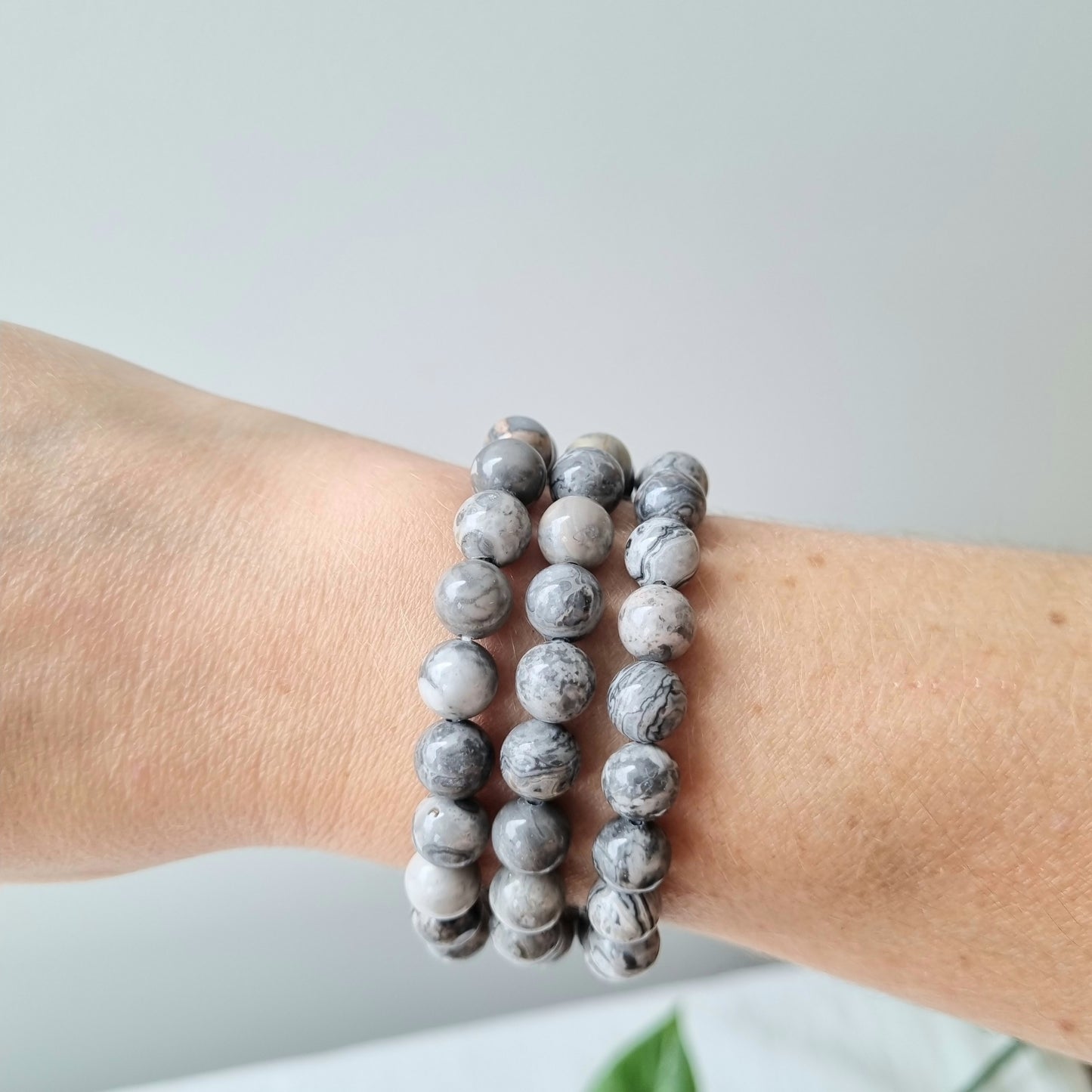 Grey Crazy Lace Jasper Round Bead Bracelet - 8mm - Sparrow and Fox
