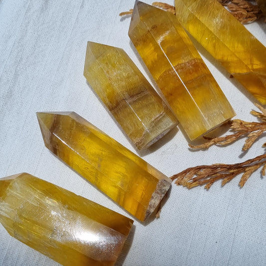 Yellow Fluorite Tower - China - 50-75mm - Sparrow and Fox