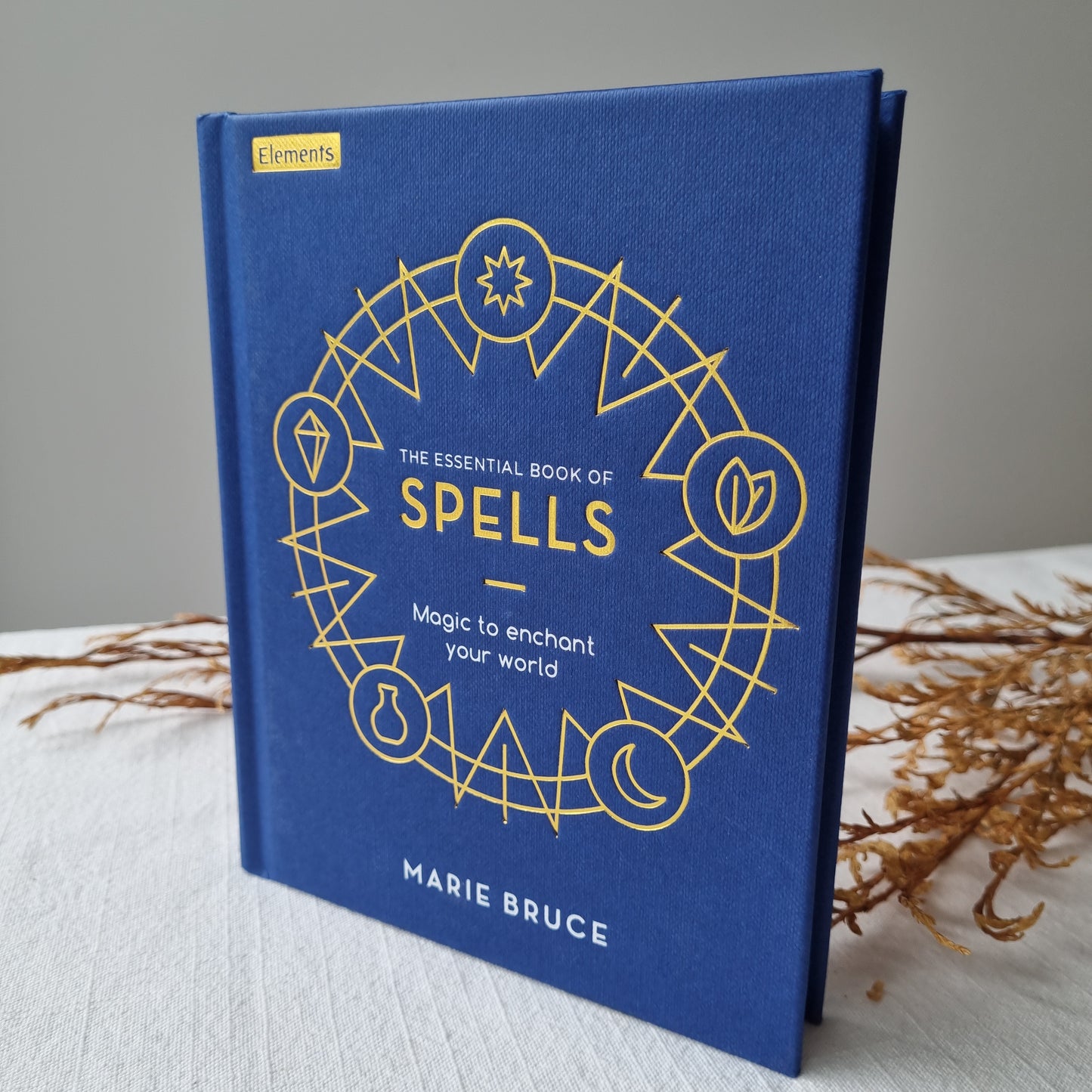 The Essential Book of Spells - Marie Bruce - Sparrow and Fox