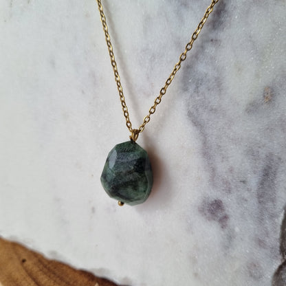 Emerald & Gold - Faceted Bead Necklace