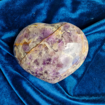 Amethyst Heart - 1.058kg