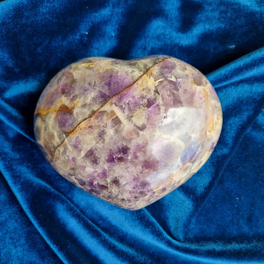 Amethyst Heart - 1.058kg