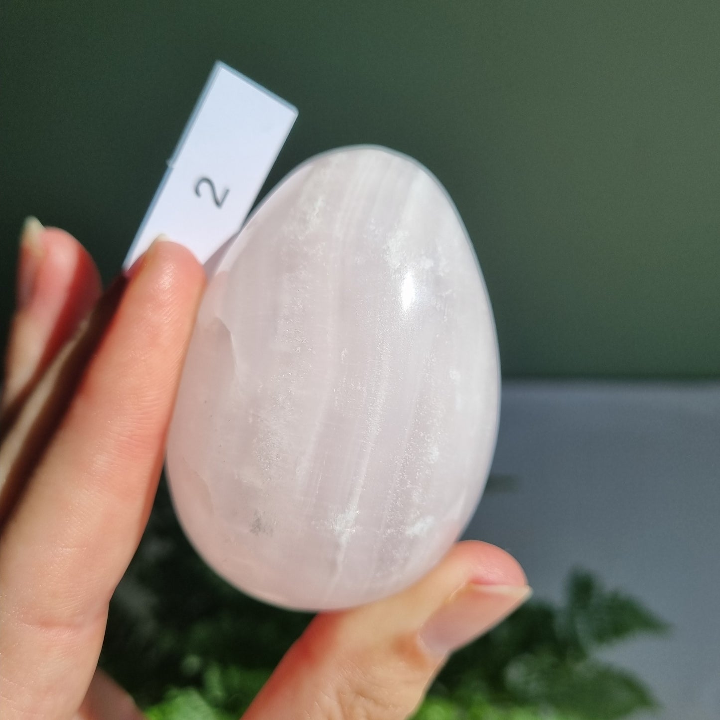 Mangano Calcite Egg