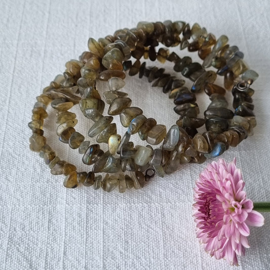 Labradorite Chip Wire Bracelet