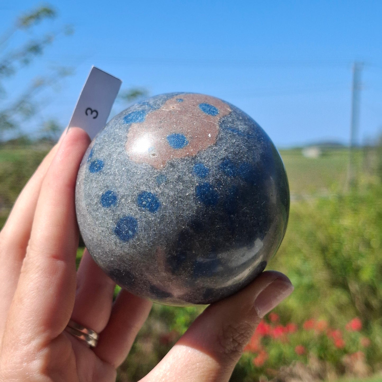 Apatite in Cleavelandite Sphere