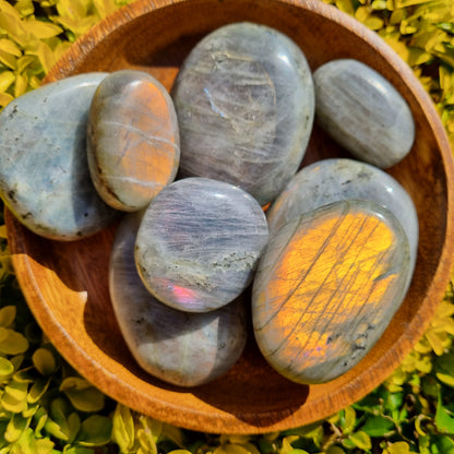 Labradorite Palmstone