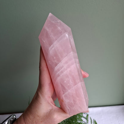 Rose Quartz Tower - 661g