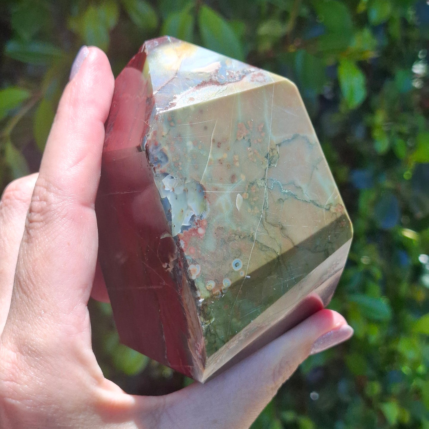 Red and Green Serpentine Generator - Pakistan - 502g