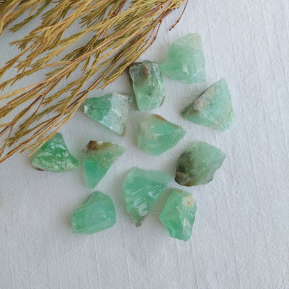 Green Calcite Raw (Acid washed) - Madagascar - Sparrow and Fox