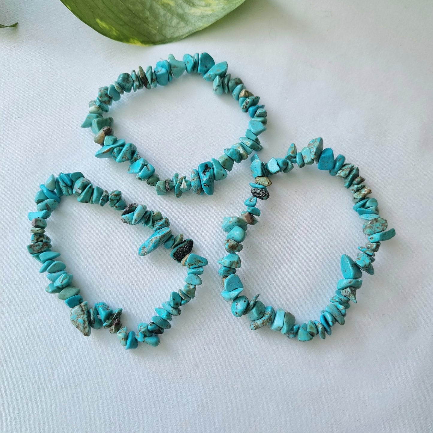 Turquoise Howlite Chip Bracelet - Sparrow and Fox
